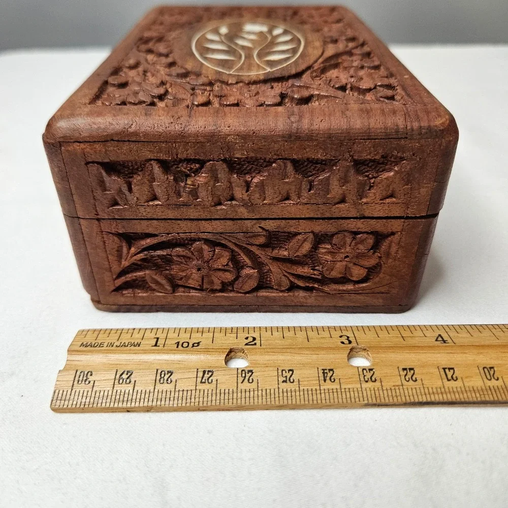 Vtg Hand Carved Wood Jewelry Trinket Box Mother of Pearl Inlay Floral Boho